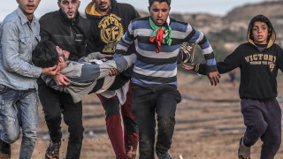 Най малко 32 ма палестинци са били ранени при поредни сблъсъци в
