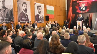 На днешния VII ми редовен конгрес на ВМРО БНД Красимир Каракачанов беше