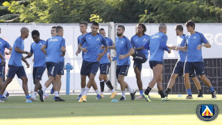 Треньорът на Левски Георги Тодоров определи група от 18 футболисти