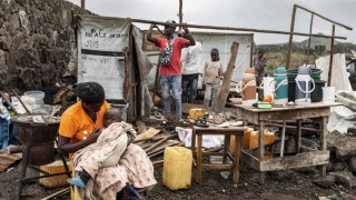 Бунтовническата групировка M23 подкрепяна от Руанда пое контрола над центъра на