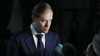 Руският министър на търговията и индустрията Денис Мантуров заяви че