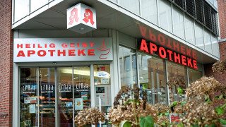 Германските власти затвориха три аптеки в Кьолн след като бременна