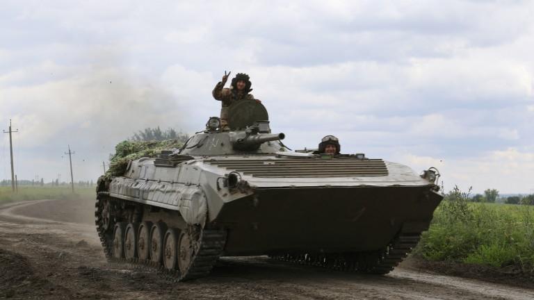 В неделя Украйна заяви, че руските войски напредват в четири
