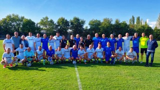 Отборът на ветераните на Славия победи с 8 6 у дома