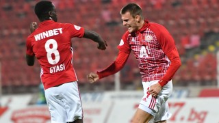 Защитникът на ЦСКА Божидар Чорбаджийски бе избран за играч на