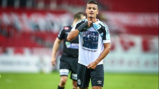 От Левски и вчера не обявиха трансфера на бразилския нападател