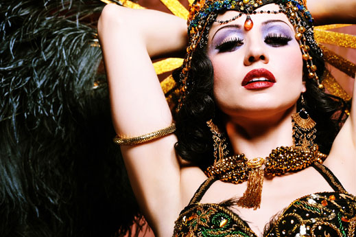 Блясък и желана упадъчност на Sofia Burlesque Revue 