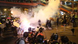  Нов многохиляден митинг в Хонконг, полицията използва сълзотворен газ 