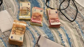 Митничари хванаха шофьор на камион с валута за над 195 000 лв. на Дунав мост-Видин