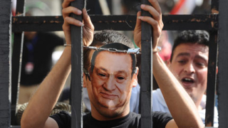 Отново барикади на "Тахрир"