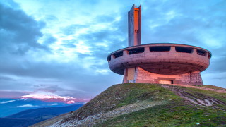 Лидерът на БСП Атанас Зафиров призова паметника Бузлуджа да бъде