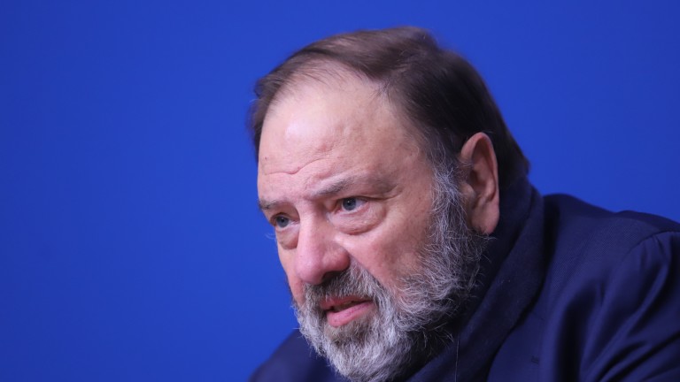 Българин застава начело на Световната дентална организация