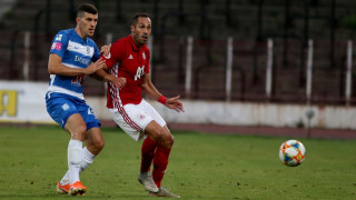 Защитникът на ЦСКА Петър Занев ще пропусне двубоя със Славия