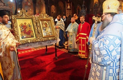 Копия на две чудотворни икони от Света Гора пристигнаха във Варна