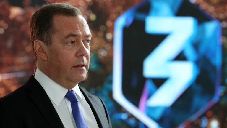 Медведев очаква войната да се проточи, ако властта в Киев не се смени 