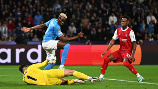 Арсенал влиза сериозно в надпреварата за подписа на нападателя на