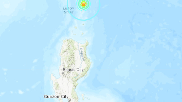 Две силни земетресения люляха Филипините