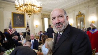 Бившият съюзник на милиардера Илон Мъск министърът на търговията на САЩ