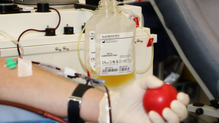 Военни даряват кръвна плазма за лечение на Covid-19. Акцията се