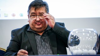 Бившият президент на БФС и ПФЛ Валентин Михов бе