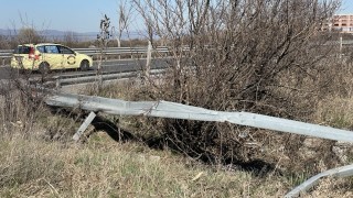 АПИ ударно полага маркировки и подменя мантинели