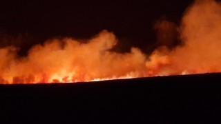 Пожар избухна до военния полигон край Казанлък