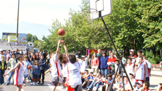 В Стара Загора и Бургас играха стрийтбаскетбол