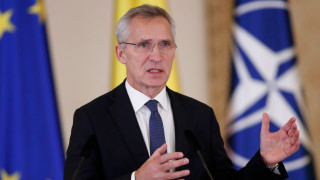 Столтенберг насърчава страните от НАТО да увеличат разходите за отбрана