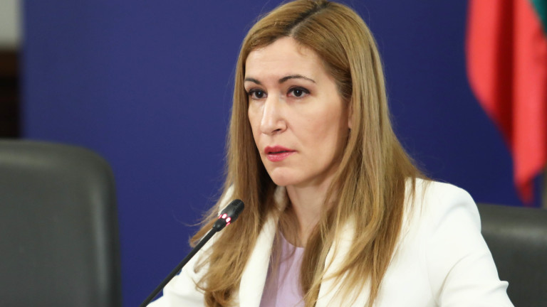 Ангелкова предложи Гаранционен фонд на искащите оставката й