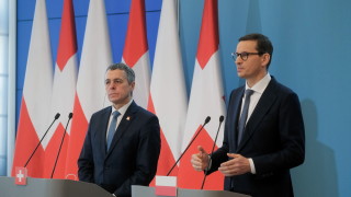 Полша натиска Швейцария да замрази сметките на руски олигарси