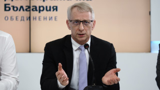 Николай Денков кани Бойко Борисов на публичен дебат по от