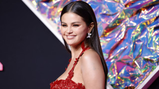 Селена Гомес забавя правенето на музика и насочва вниманието си