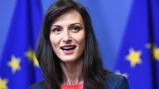 Мария Габриел: Дезинформацията руши доверието помежду ни