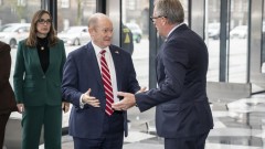 Двупартийна американска делегация успокоява Дания за бъдещето на Гренландия