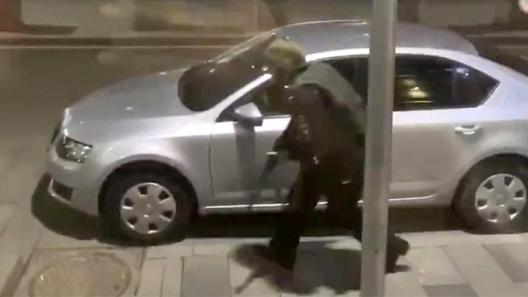 Убит служител на ФСБ при стрелба с „Калашников” в центъра на Москва