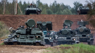 Полша изпраща военна техника на Украйна