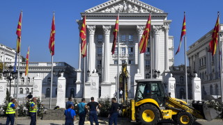 Албанска партия иска правителството в Македония да подаде оставка