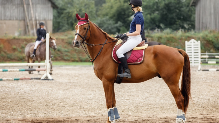 Тя е един от най-младите милиардери в света, но все още спестява - и вие също трябва да го правите. Ето как