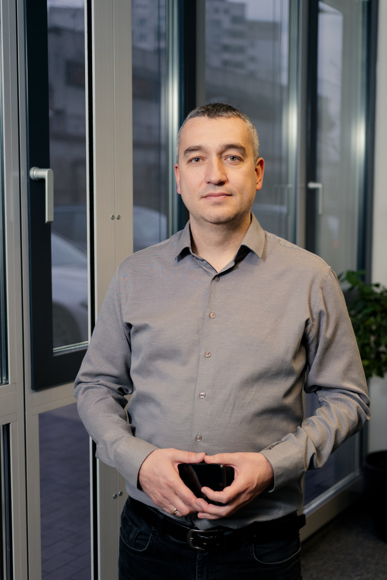  Любомир Дянков, експерт по ръководство на вложения към отдел 