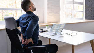 За болките в кръста няма възраст и млади и