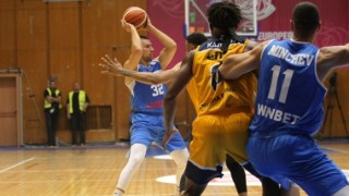 Баскетболният отбор на Левски Лукойл разгроми Ямбол с 97 59 35 23