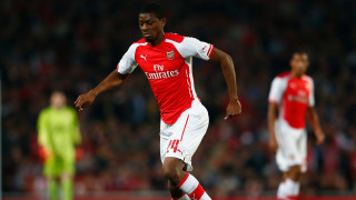 Бившият футболист на Арсенал Абу Диаби сподели че прекратява