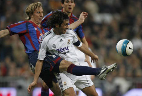 Леванте препъна Реал (Мадрид)