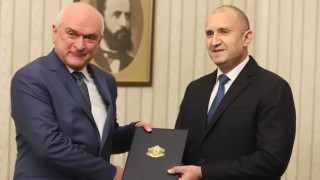Служебният премиер Димитър Главчев е готов на диалог но отсече