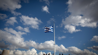 Атина е набрала 3 милиарда евро от пускането на нови