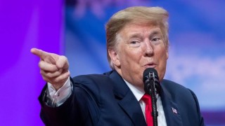 Президентът на САЩ Доналд Тръмп удължи санкциите срещу Русия във връзка