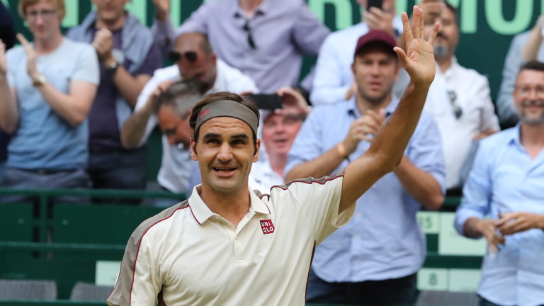 Роджър Федерер се класира за полуфиналите на турнира в германския