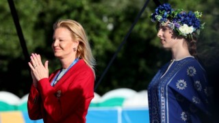 Истински фурор предизвика появата на Стефка Костадинова при тържествената церемония