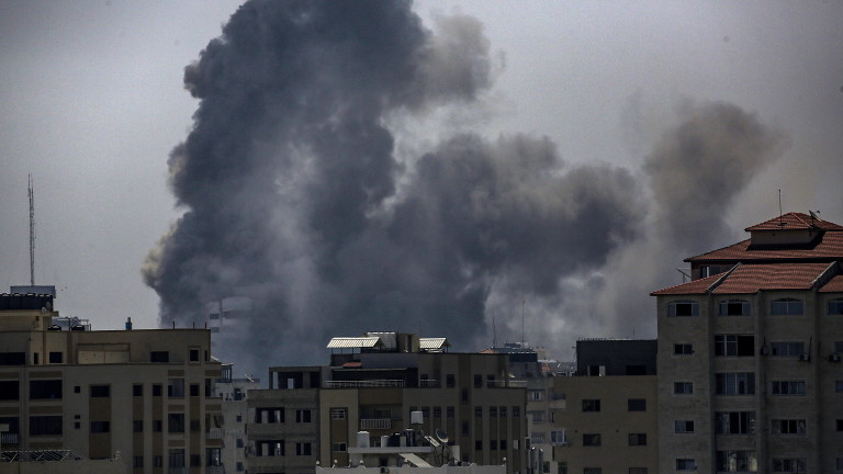 Израелски изтребители атакуват терористични цели в ивицата Газа. Това съобщава