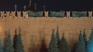 Ураган повреди стената на Кремъл